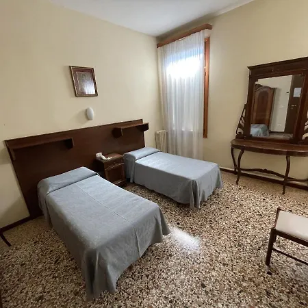 Casa Caburlotto Feriehus